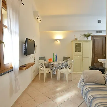 Izzhome Vittorio Emanuele *