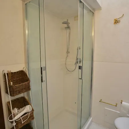 Izzhome Vittorio Emanuele * Pula